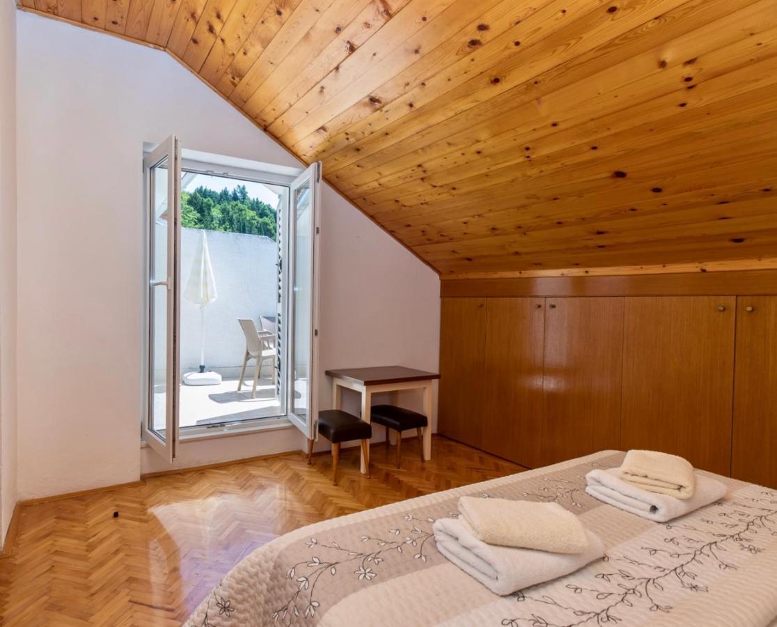 Apartments And Rooms Spiro Mimice Zewnętrze zdjęcie