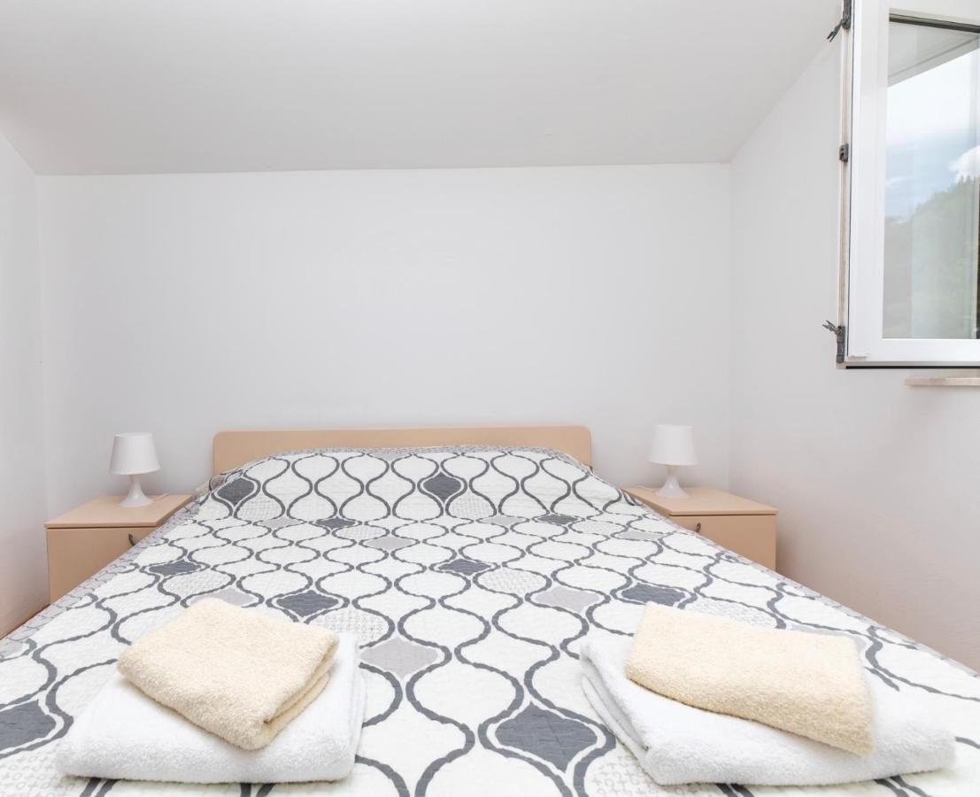 Apartments And Rooms Spiro Mimice Zewnętrze zdjęcie